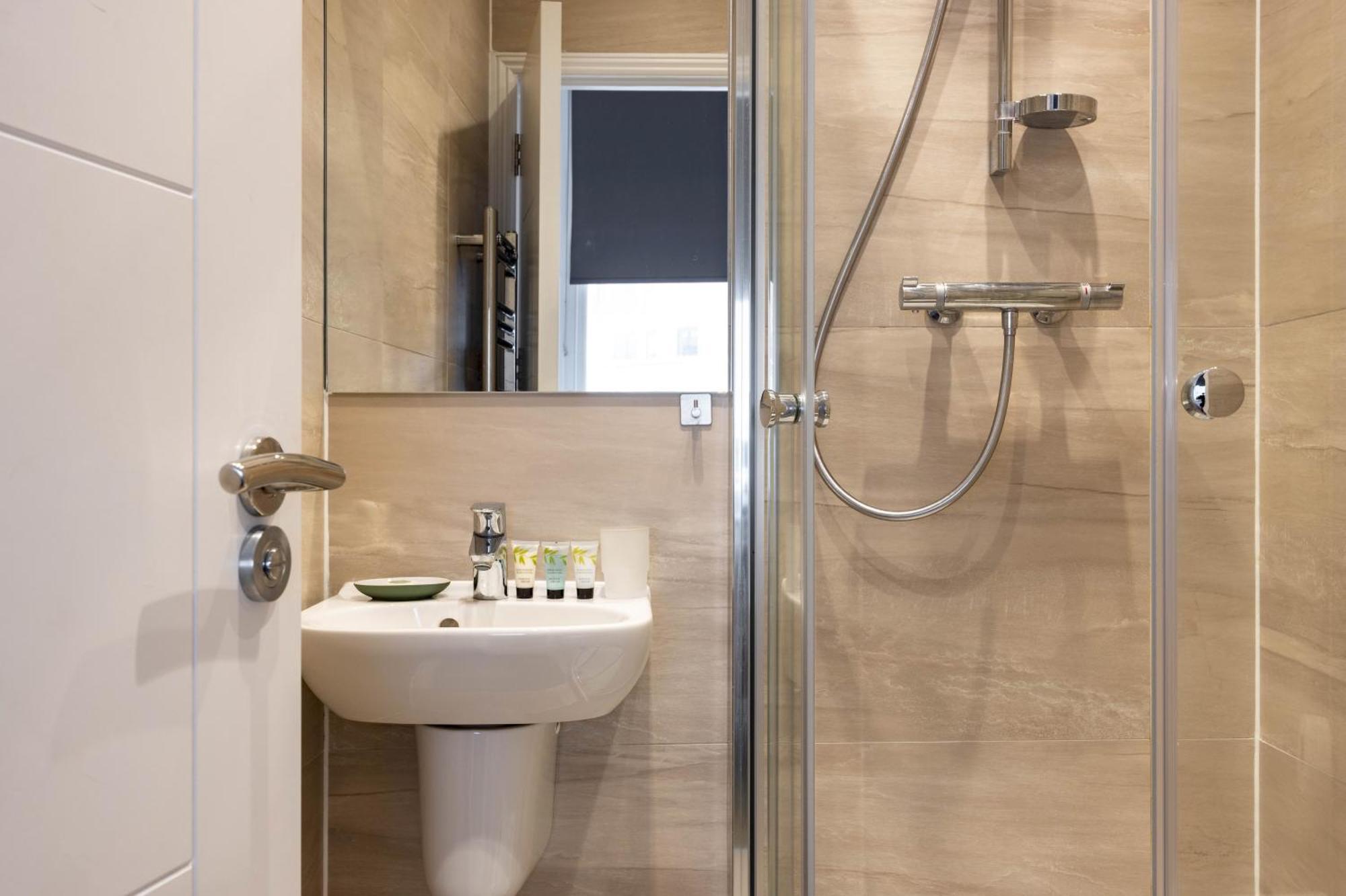 Appartamento Emperor's Gate, Sw7 4hh, Uk Londra